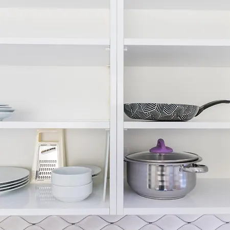 Near To Center And 아파트 말마리스